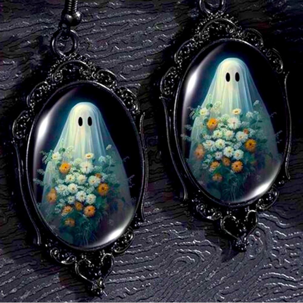 👻 Ghostly Floral Earrings